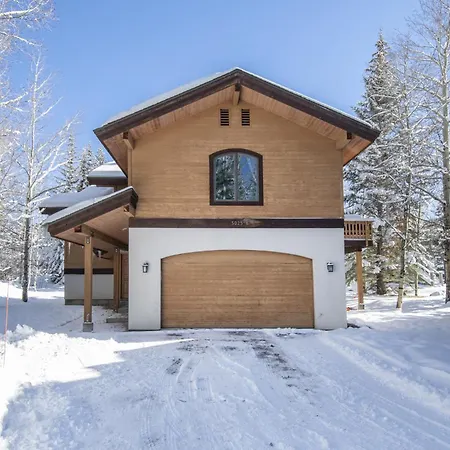 5025 Main Gore Place Condo